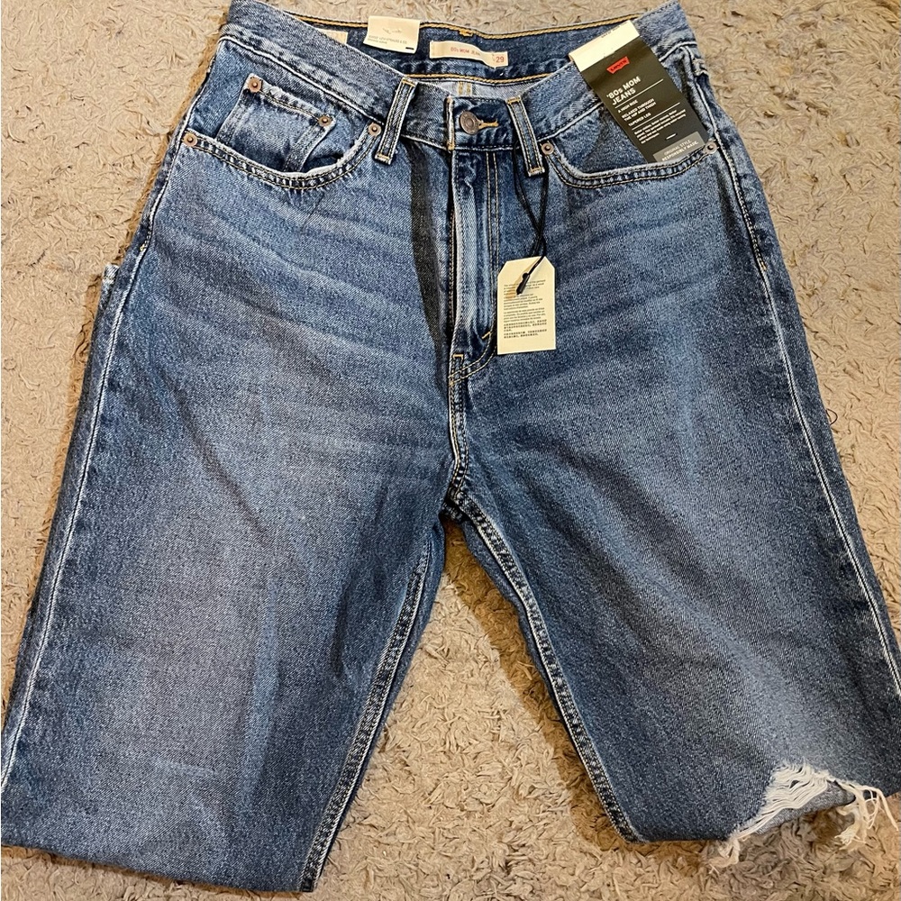 LEVI JEANS